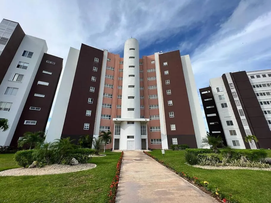 Apartment Лагуна. Прохладная. С Бассейном, 15 Мин От Моря Cancun